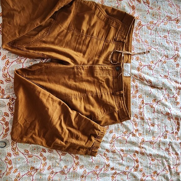 REI pants 42&32 - Picture 2 of 5